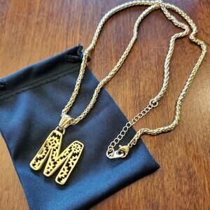 GOLD TONE filigree‎ initial M necklace